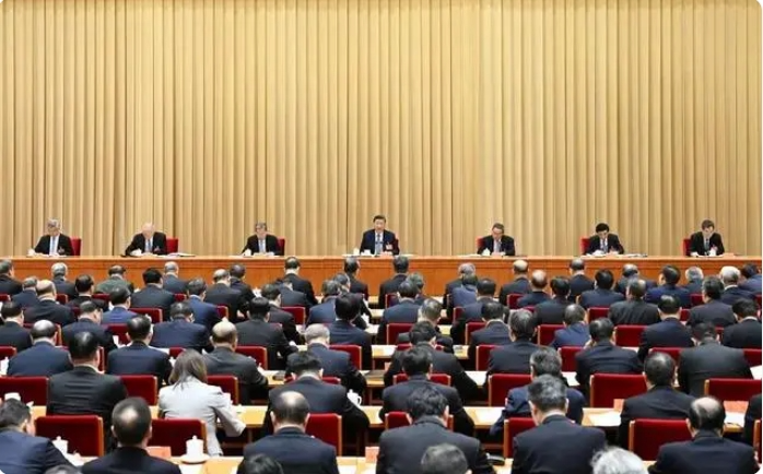 中央經濟工作會議在北京舉行，明確培育綠色建筑等新增長點