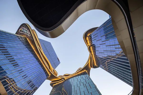 珠海這條“天上走廊”，比你想象的還要高級(jí)！/Aedas