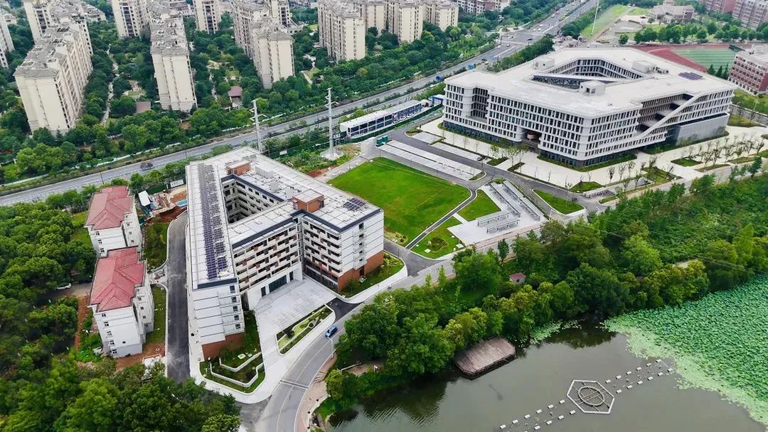 項(xiàng)目案例丨綠色建筑、光儲(chǔ)直柔雙三星：南京工業(yè)大學(xué)北苑學(xué)生公寓光儲(chǔ)直柔項(xiàng)目