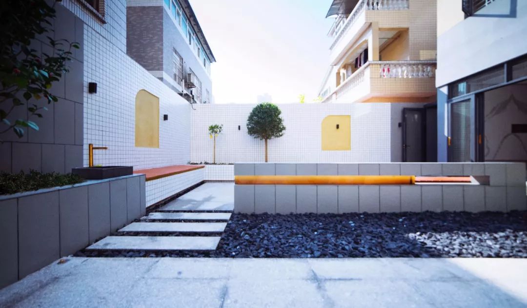 廢棄30年的舊宅，建筑師改后不僅清爽通透，還多了1間房和2個院子