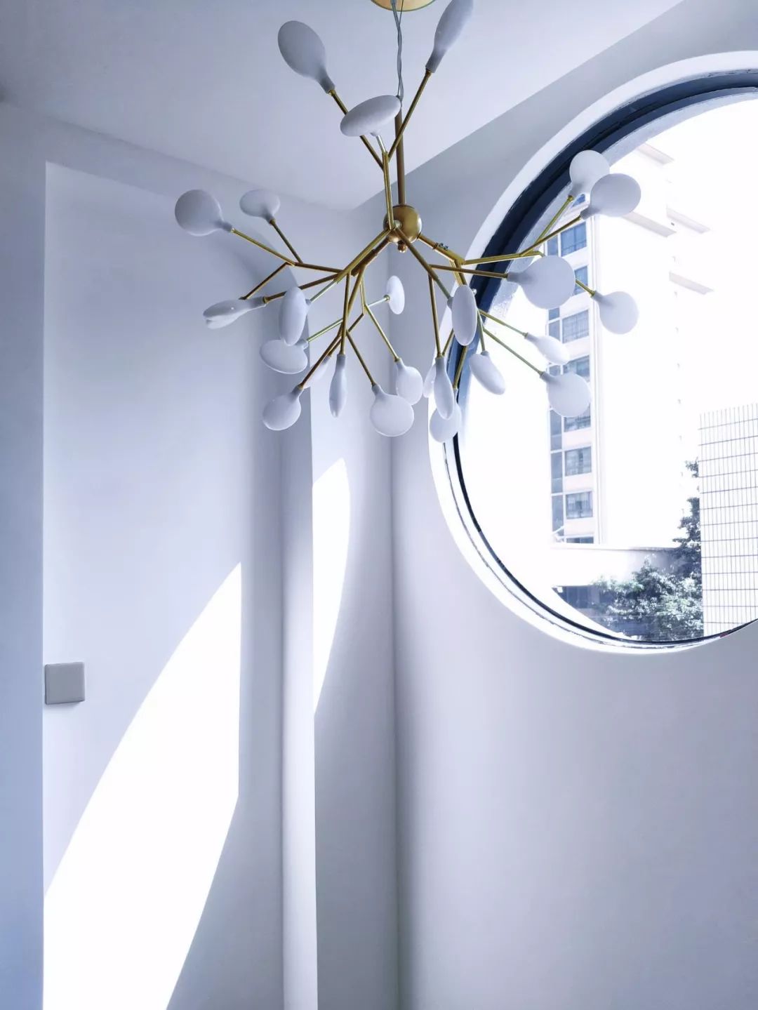 廢棄30年的舊宅，建筑師改后不僅清爽通透，還多了1間房和2個院子