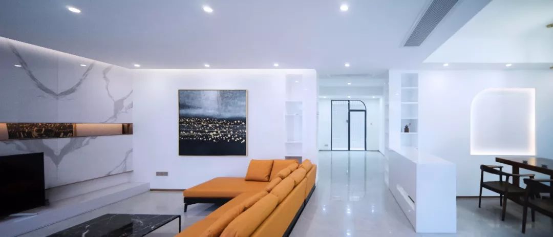 廢棄30年的舊宅，建筑師改后不僅清爽通透，還多了1間房和2個院子