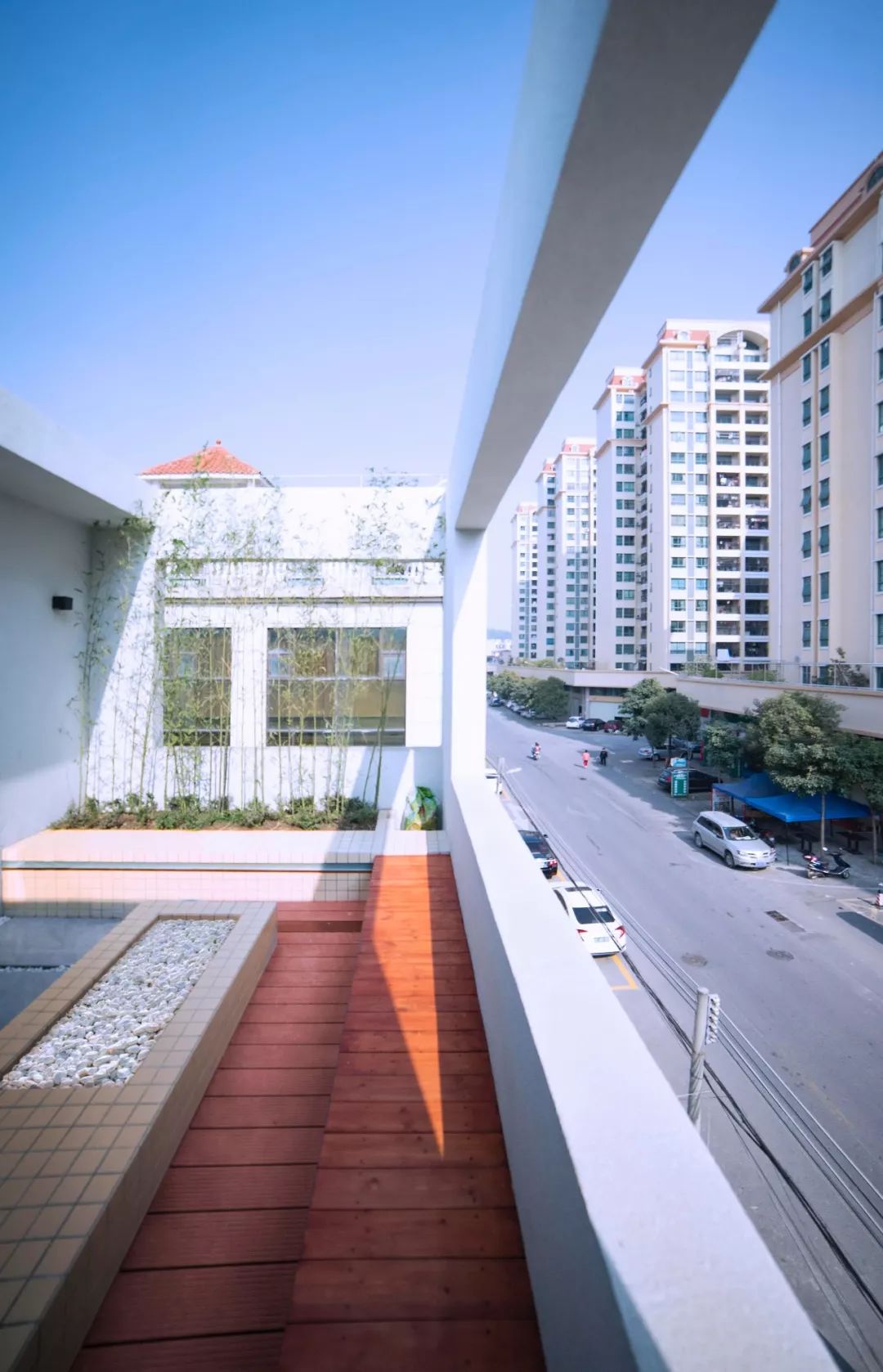 廢棄30年的舊宅，建筑師改后不僅清爽通透，還多了1間房和2個院子