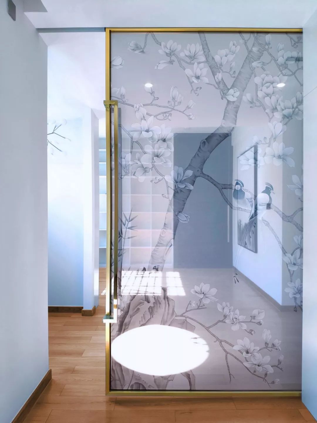 廢棄30年的舊宅，建筑師改后不僅清爽通透，還多了1間房和2個院子