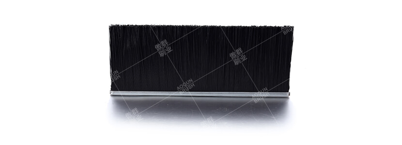 高鐵上安裝密封毛刷真的是多余的嗎？【傲群刷業】