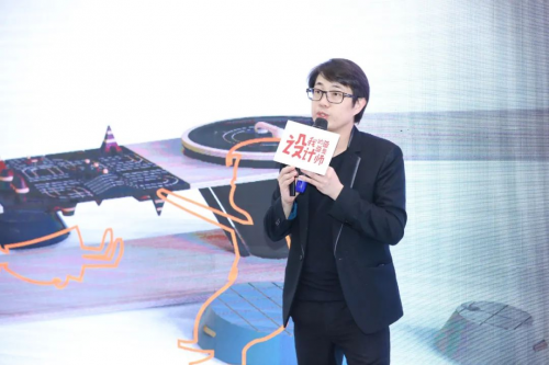 凝聚童心、童趣，“爸爸”大愛治愈天真歲月